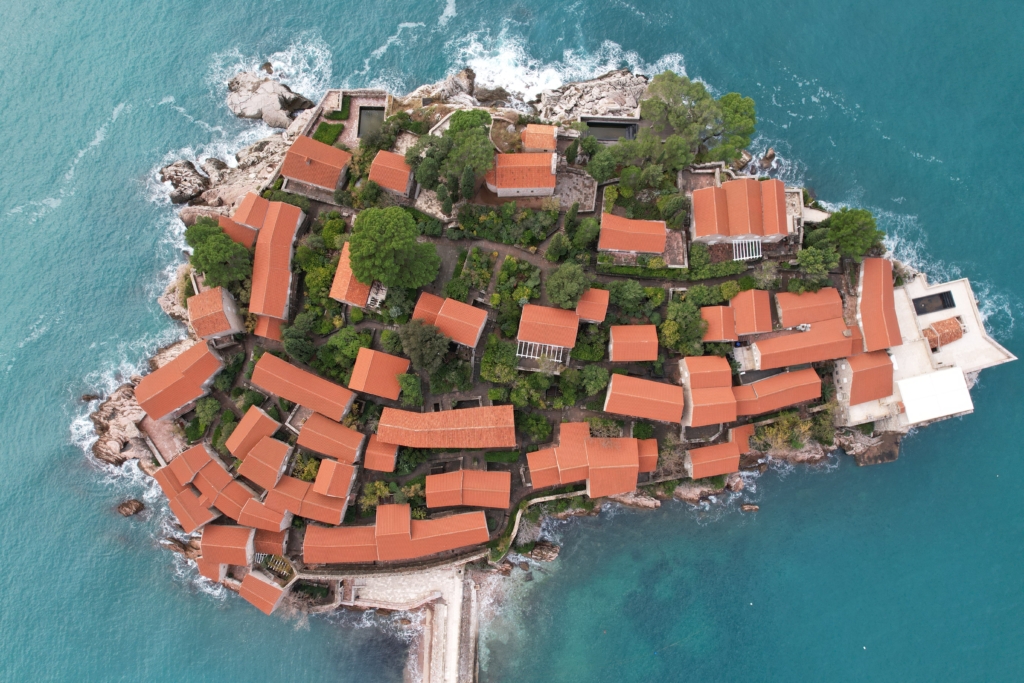 Sveti-Stefan-Budva-montenegro-Drone-Shooting-Drone-Photo-Production-Drone-media-crna-gora-kotor-ada-bojana-ulcjin-kotor-bar-perast-petrovac-oldtown-karadag-reklam-hizmetleri-drone-cekimi-video-sosyal-medya-reklamlar-Свети-Стефан-Будва-Црна Гора-Дрон-Снимање-Дрон-Фото-Продукција-Дрон-медији-црна-гора-котор-ада-бојана-улцјин-котор-бар-пераст-петровац-стари град-карадаг-реклам-хизметлери- дроне-цекими-видео-сосиал-медиа-рекламлар-